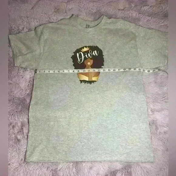 Graphic Tee Large ‘Diva’ - Picture 4 of 5